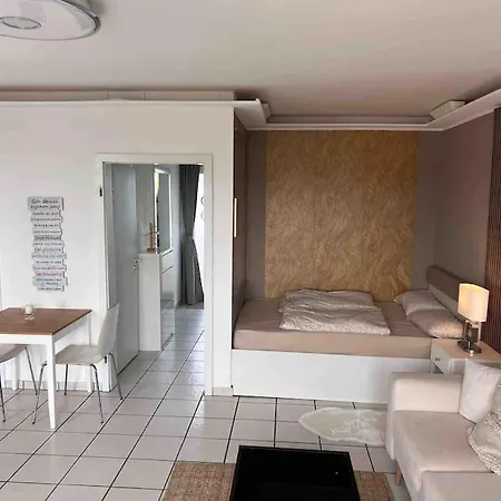 Messe/airport Terassenapart. D'dorf